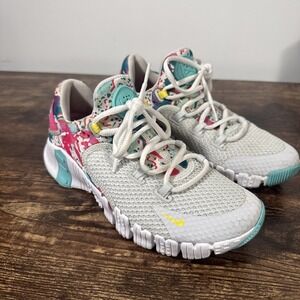 Womens Size 6 Nike Free Metcon 4 "Graffiti Graphics" Photon Dust